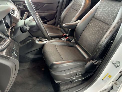 Used 2016 Buick Encore FWD 4dr image 5