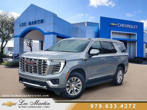 Used 2025 GMC Yukon Denali AWD/4WD image 1