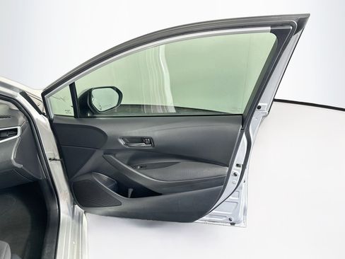 Used 2022 Toyota Corolla LE FWD image 31