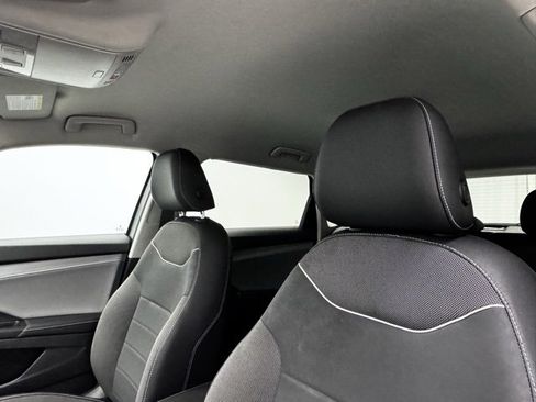 Used 2024 Volkswagen Taos SE image 20