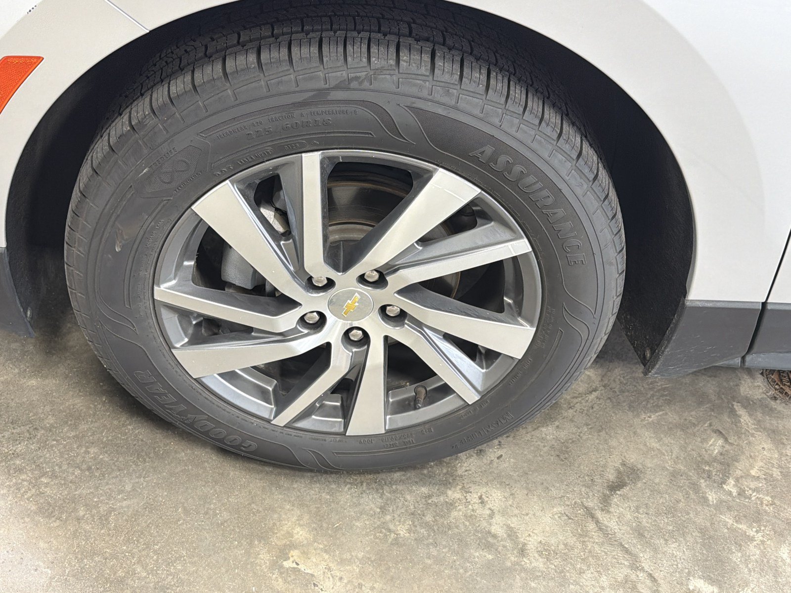 Used 2022 Chevrolet Equinox LT FWD image 14
