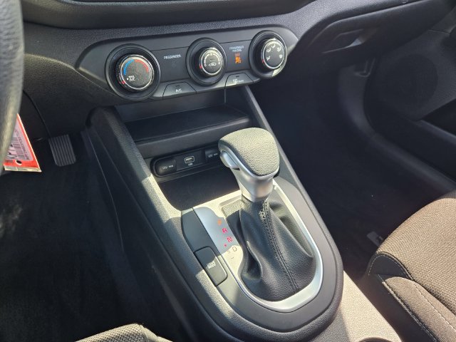 Used 2023 Kia Forte LXS w/ LXS Technology Package FWD image 17