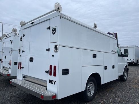 New 2025 Chevrolet Express 3500 w/ Power Convenience Package image 6
