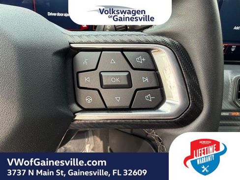 Used 2024 Ford Mustang Coupe RWD image 23