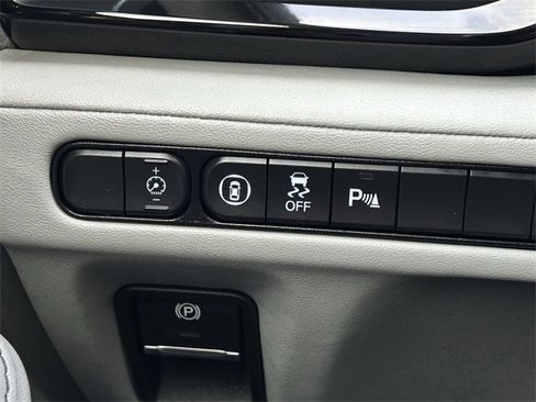 Certified 2024 Acura MDX FWD w/ Technology Package image 27