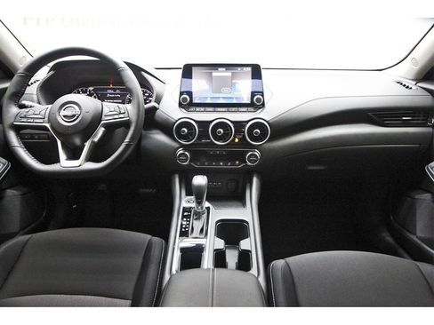 Used 2025 Nissan Sentra SV w/ All-Weather Package image 7