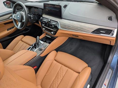 Certified 2023 BMW 530e w/ M Sport Package image 23