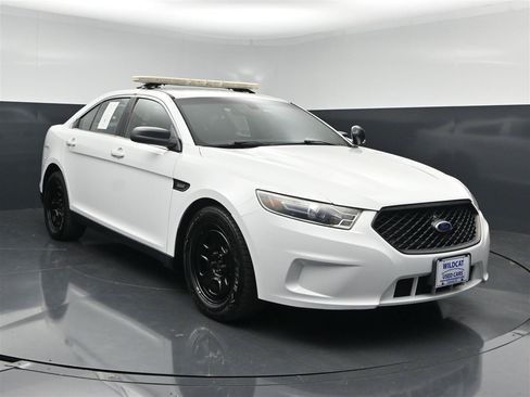 Used 2015 Ford Taurus Police Interceptor AWD image 3