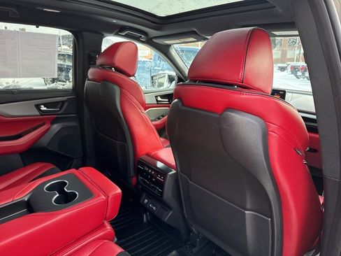 Used 2022 Acura MDX A-Spec image 17