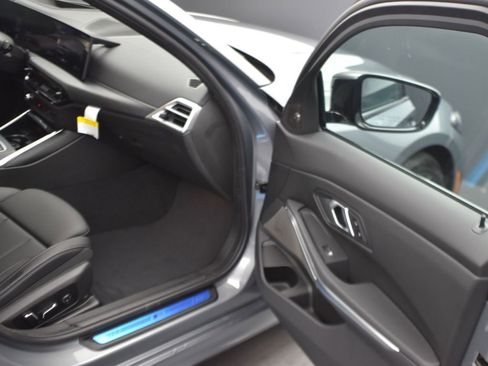 New 2026 BMW 330i Sedan w/ M Sport Package image 19