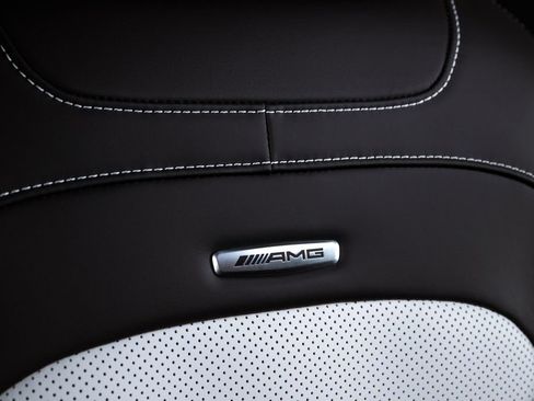 Used 2025 Mercedes-Benz G 63 AMG 4MATIC image 25