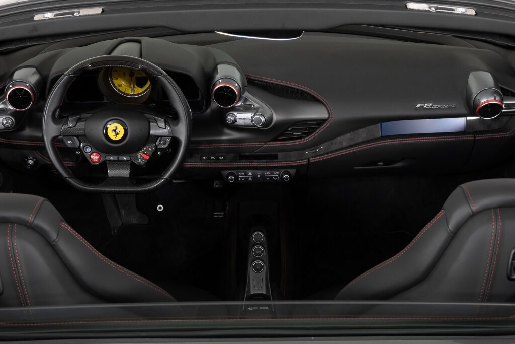 Used 2022 Ferrari F8 Tributo RWD image 22