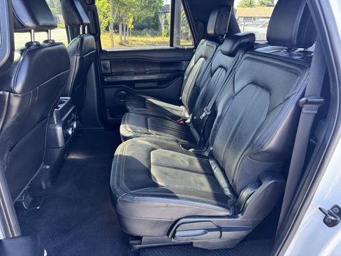 Used 2021 Ford Expedition Max Limited AWD/4WD image 9