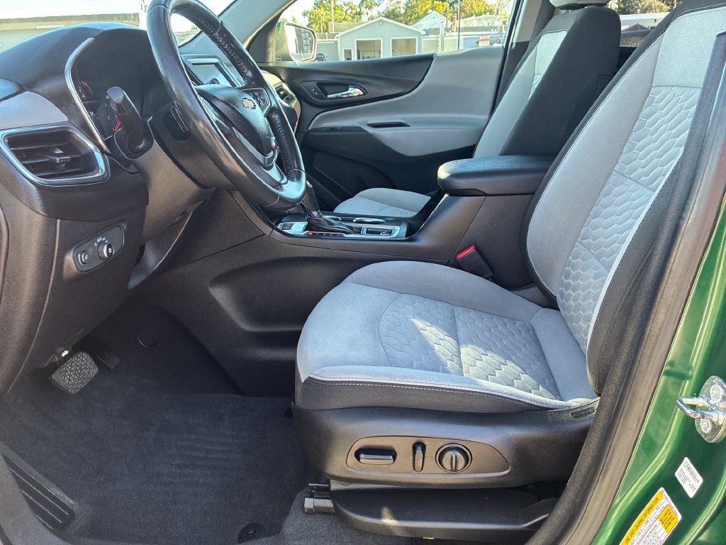 Used 2018 Chevrolet Equinox LT AWD/4WD image 11