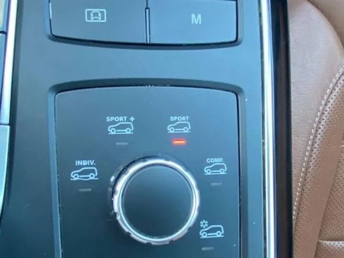 Used 2017 Mercedes-Benz GLE 43 AMG 4MATIC image 20