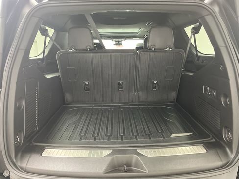 Certified 2025 GMC Yukon XL Denali Ultimate w/ LPO, Floor Liner Package AWD/4WD image 36