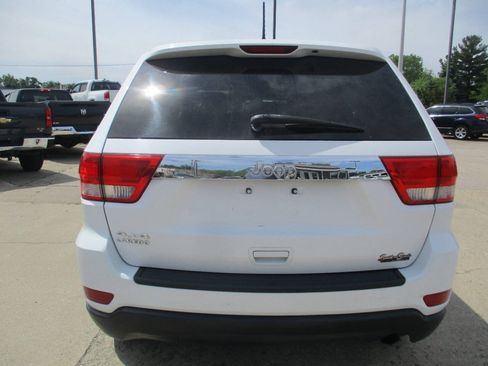 Used 2013 Jeep Grand Cherokee Laredo AWD/4WD image 5