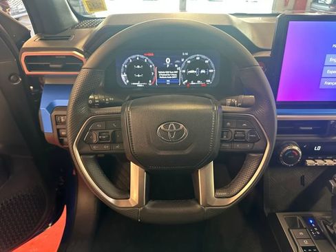 Certified 2024 Toyota Tacoma TRD Off-Road AWD/4WD image 18