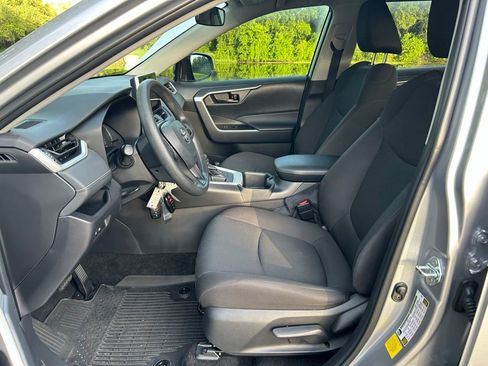 Certified 2025 Toyota RAV4 LE FWD image 15