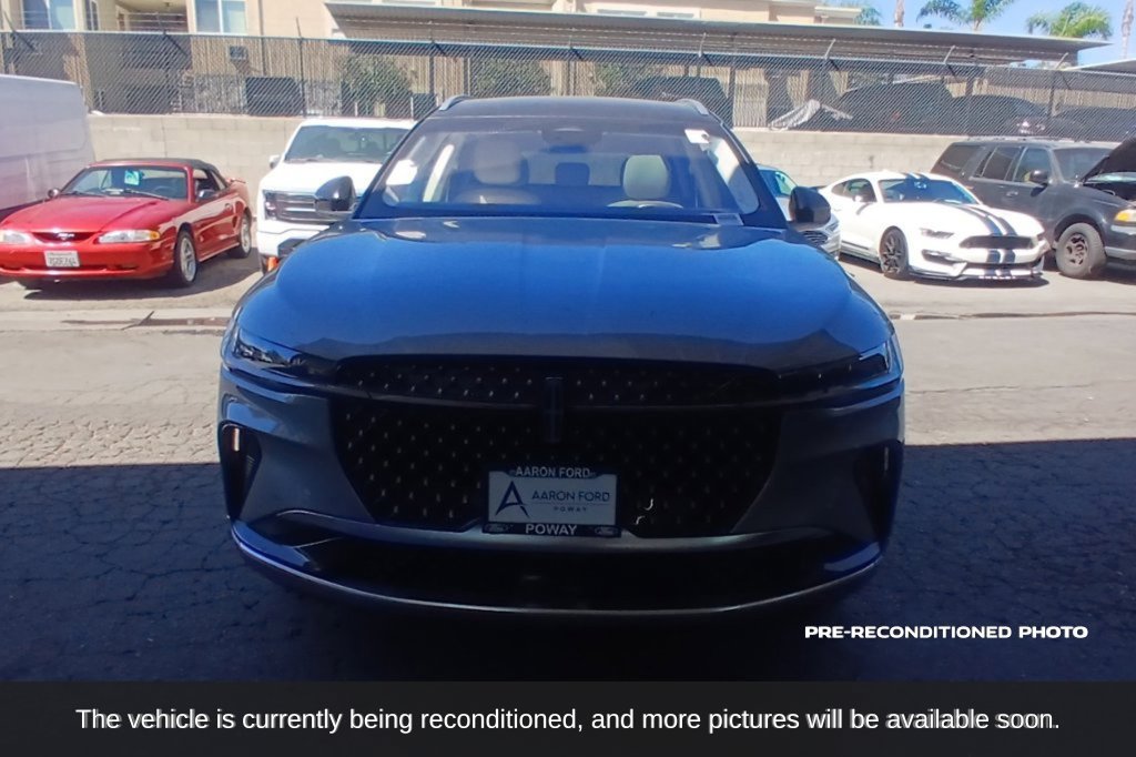 Used 2024 Lincoln Nautilus Black Label AWD/4WD image 2