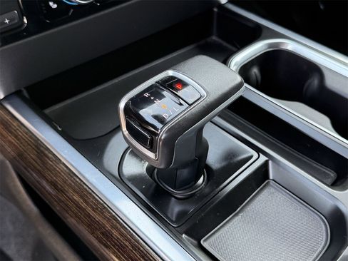 Used 2022 GMC Sierra 1500 Elevation w/ Elevation Premium Package image 20