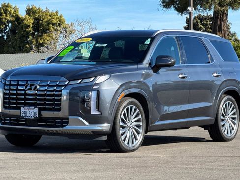 Used 2025 Hyundai Palisade Calligraphy image 11
