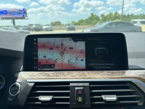Used 2019 BMW X3 xDrive30i w/ Premium Package image 17