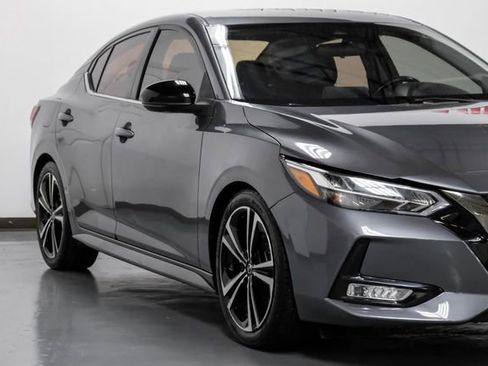 Used 2020 Nissan Sentra SR w/ Lighting Package image 10
