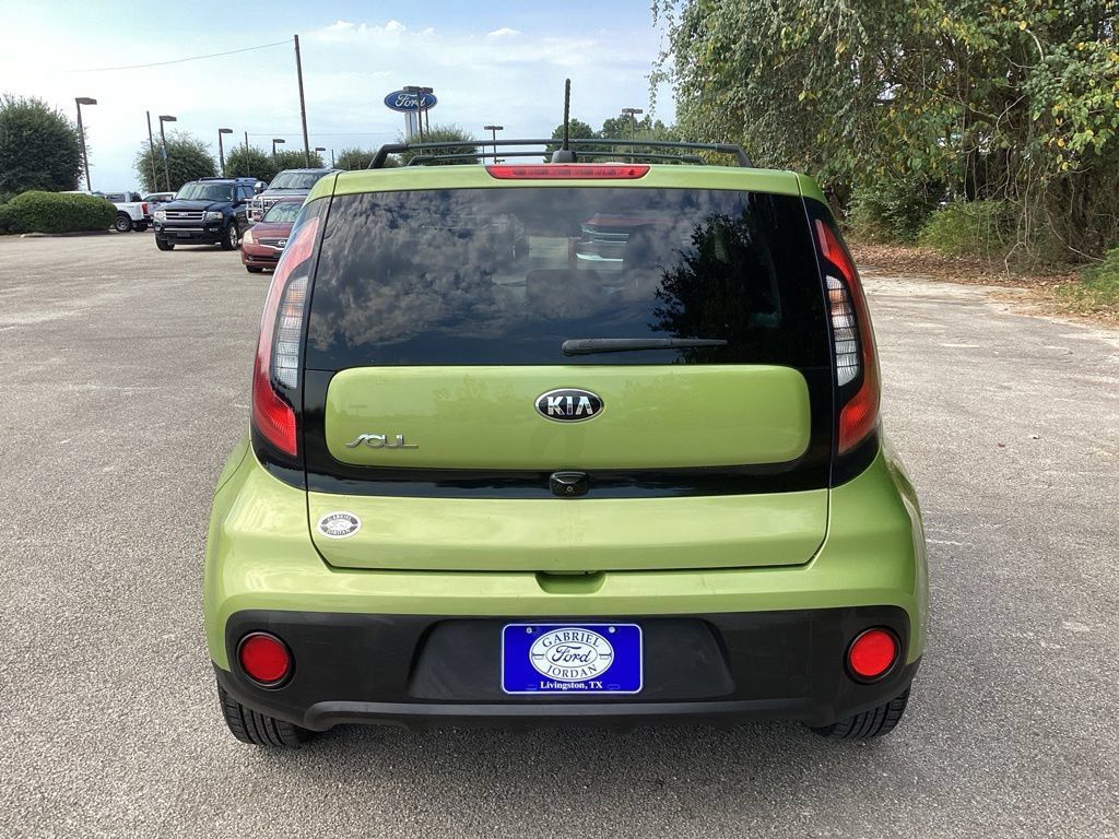 Used 2018 Kia Soul w/ Convenience Package FWD image 10