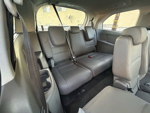 Used 2014 Honda Odyssey EX-L image 20