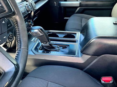 Used 2017 Ford F150 XLT w/ Equipment Group 302A Luxury AWD/4WD image 18