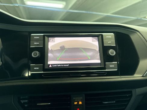 Certified 2023 Volkswagen Jetta S FWD image 19