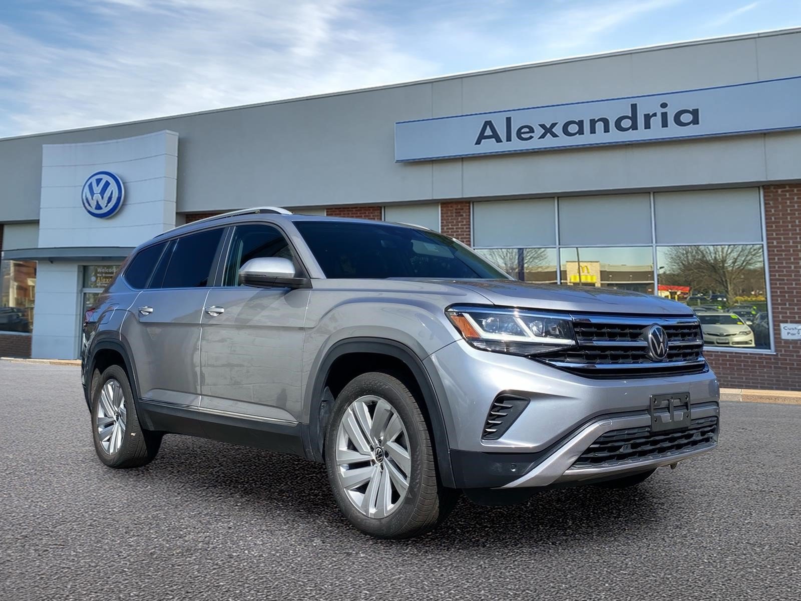 Used 2021 Volkswagen Atlas SEL AWD/4WD image 1