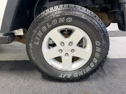 Used 2010 Jeep Wrangler Sport AWD/4WD image 13