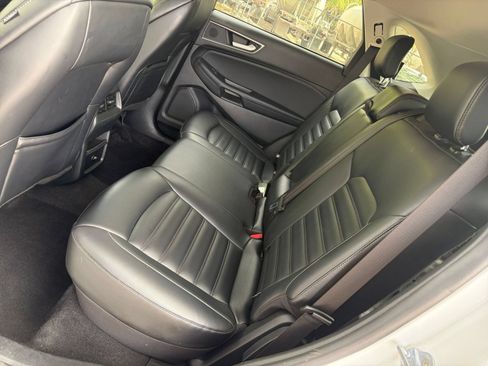 Used 2024 Ford Edge SEL AWD/4WD image 27