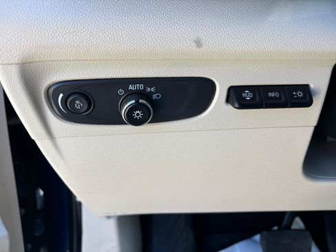 Used 2023 Buick Envision Avenir image 15