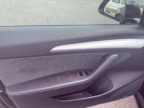 Used 2023 Tesla Model 3 Standard Range RWD image 16