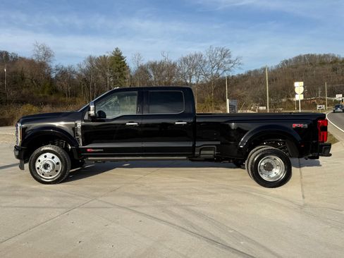 Used 2026 Ford F450 Platinum w/ Platinum Plus Package image 8