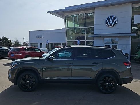 New 2026 Volkswagen Atlas SE FWD image 8
