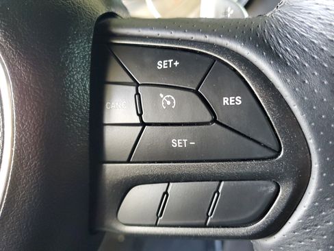 Used 2020 Dodge Charger Scat Pack RWD image 25
