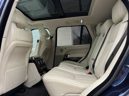 Used 2014 Land Rover Range Rover HSE AWD/4WD image 18