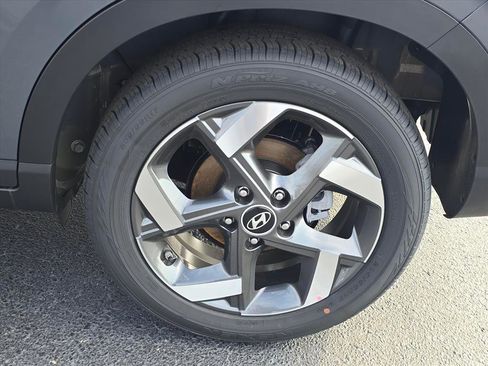 New 2026 Hyundai Venue SEL FWD image 12