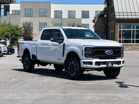 Used 2025 Ford F350 Platinum w/ Tremor Off-Road Package AWD/4WD image 1