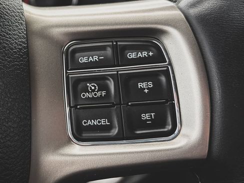 Used 2016 RAM 1500 Laramie w/ Convenience Group AWD/4WD image 10