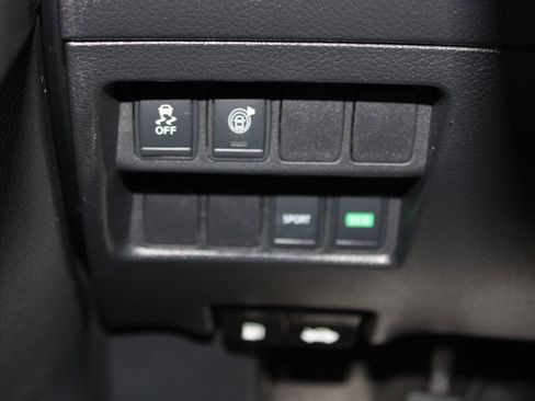 Used 2017 Nissan Rogue SV FWD image 21