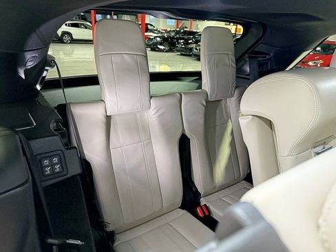 Used 2022 Land Rover Range Rover Sport HSE Silver Edition image 35