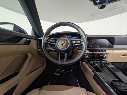 Certified 2021 Porsche 911 Carrera image 20