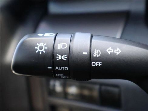 Used 2024 Toyota Tacoma TRD Off-Road AWD/4WD image 14