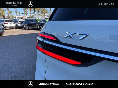 Used 2026 BMW X7 xDrive40i AWD/4WD image 4