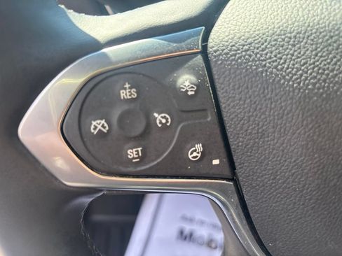 Used 2023 Chevrolet Traverse Premier AWD/4WD image 25